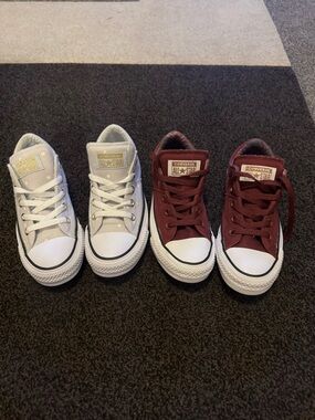 Converse Low Top Sneakers in Burgundy and White x 2 pairs bundle